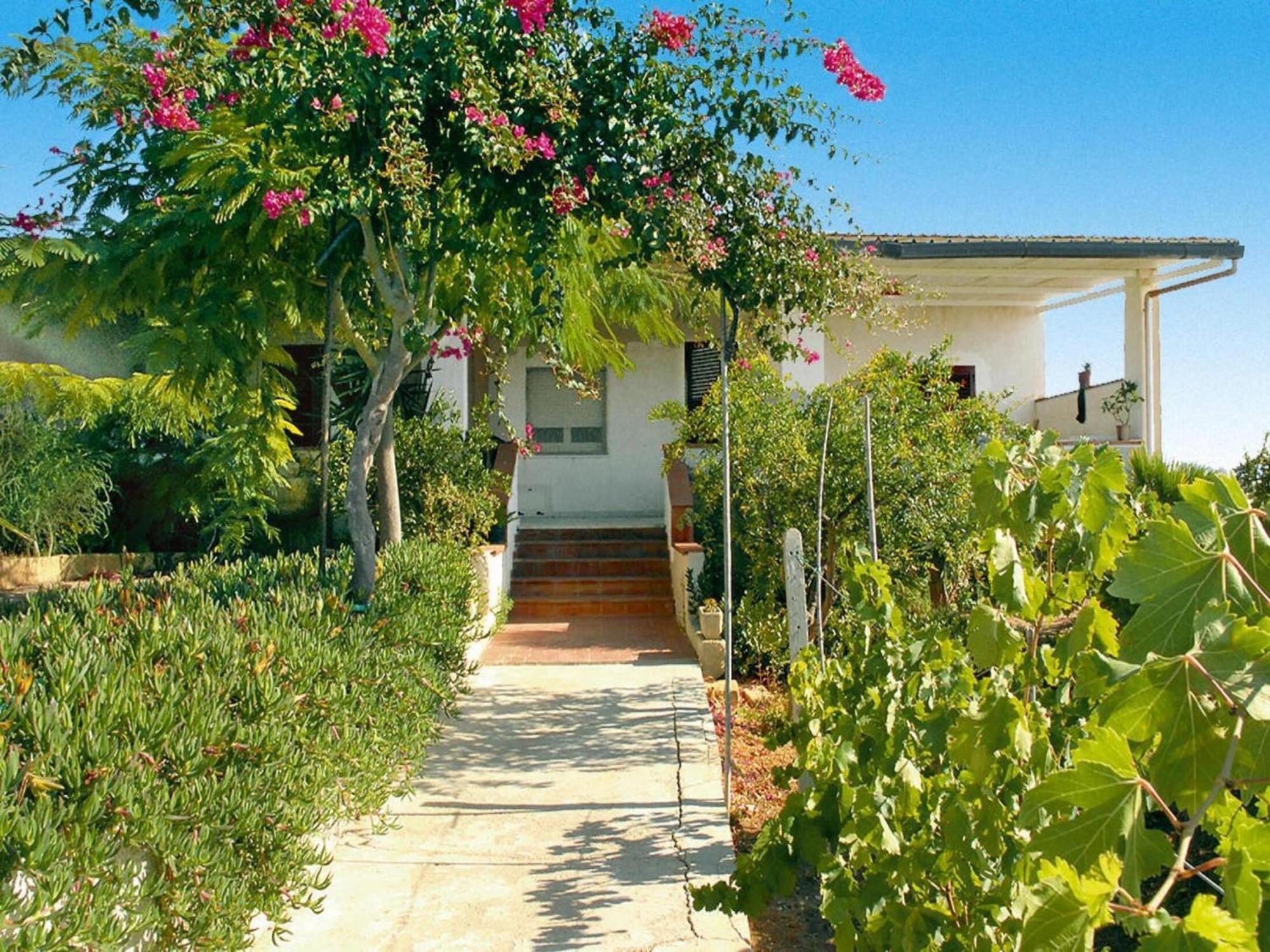 Apartment In Castelvetrano Near Shopping ภายนอก รูปภาพ